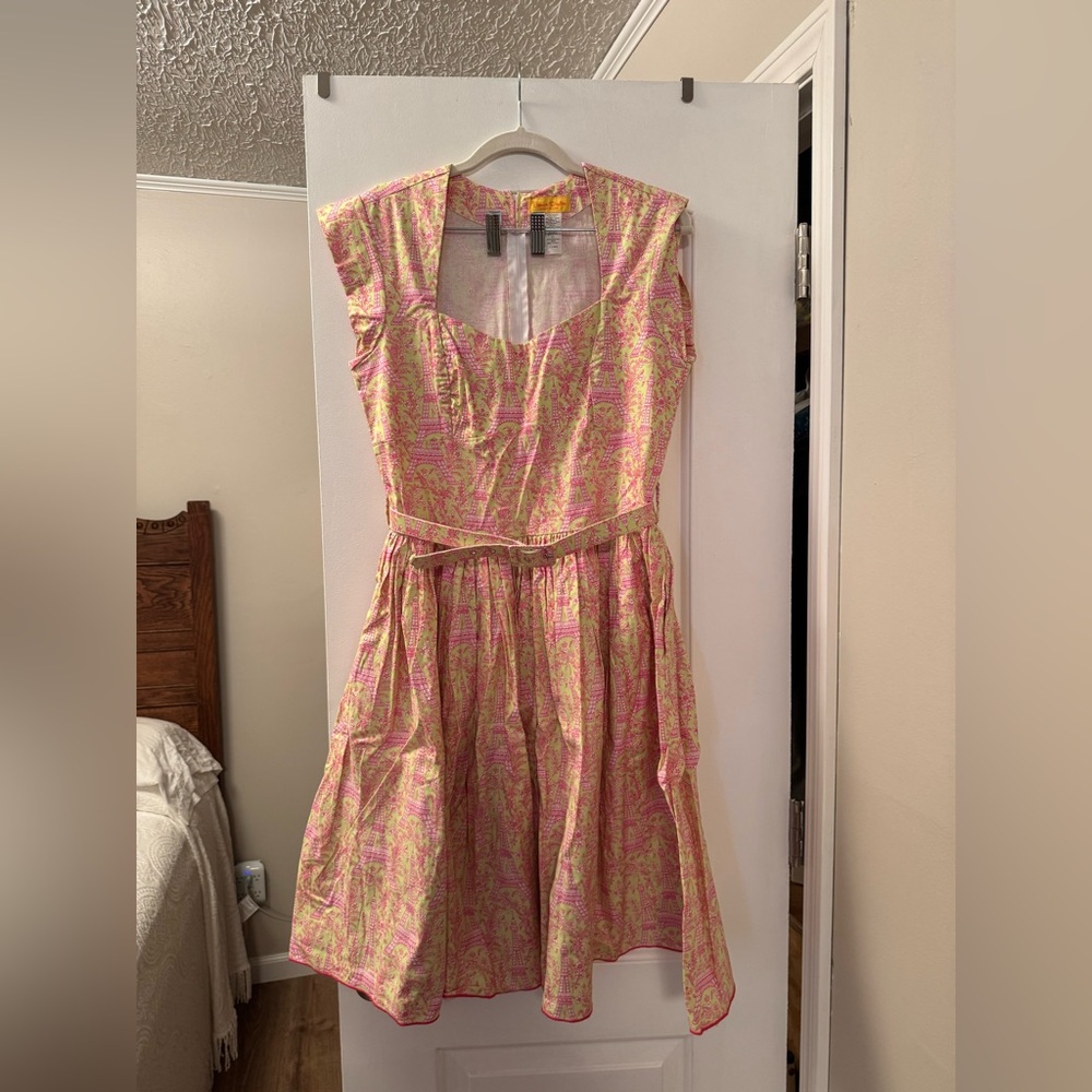 Bernie Dexter Lemonade Effie Tower Dress and Belt